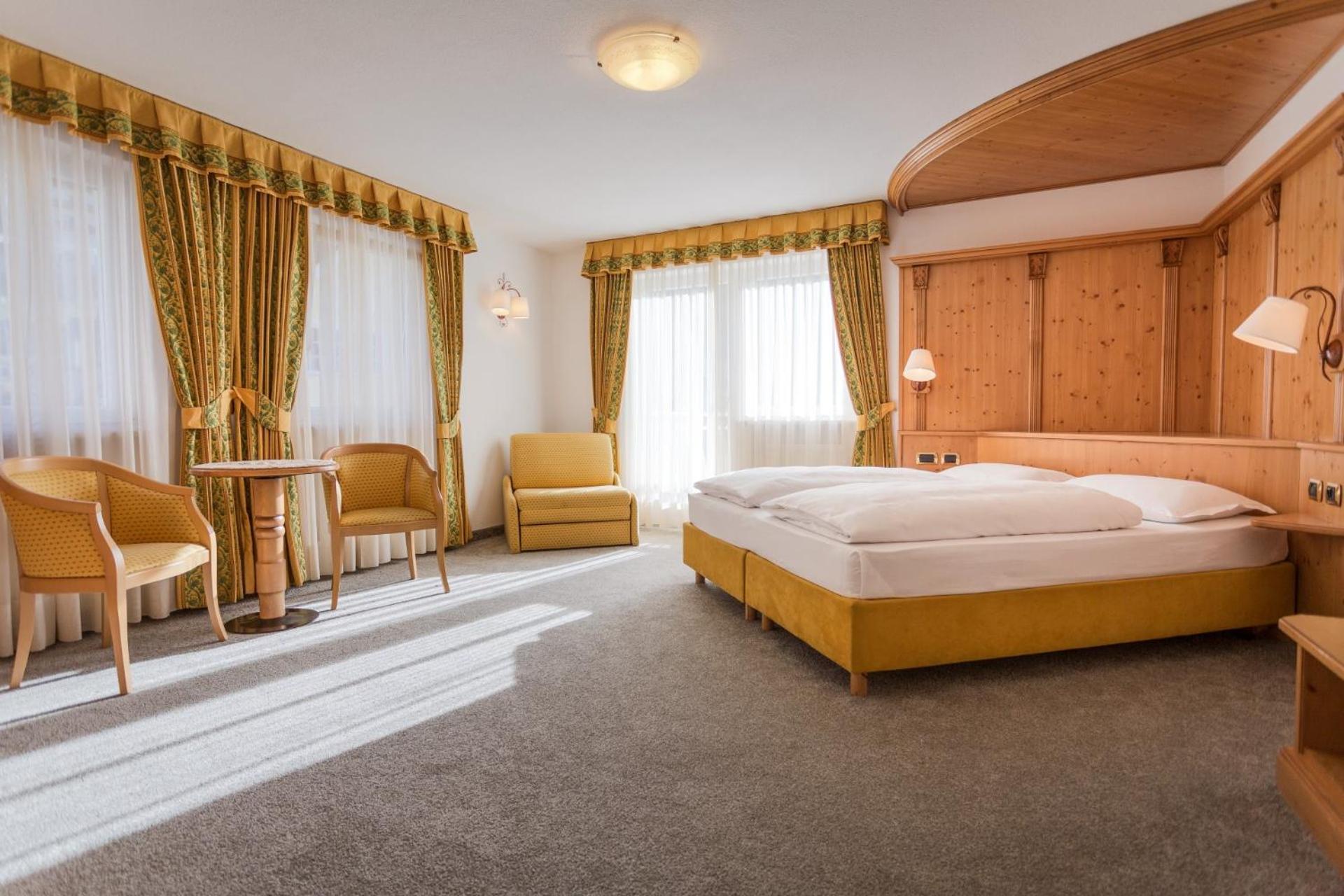 Hotel Maria Ortisei Exterior photo
